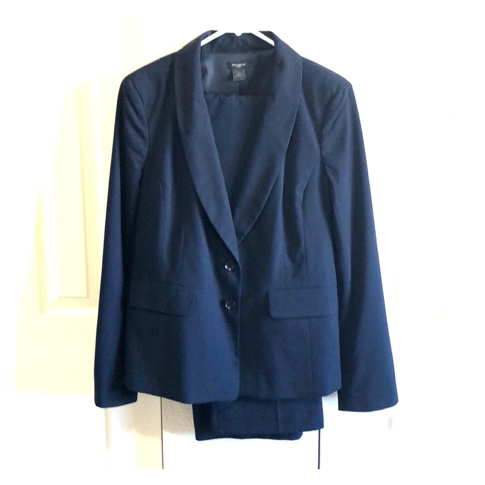 Ann Taylor navy pant suit
